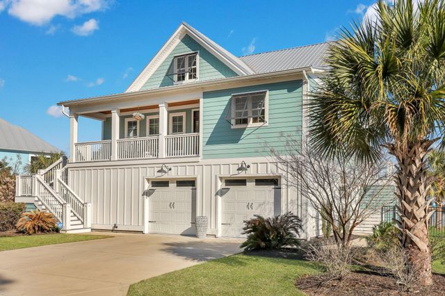 392 Eagle Pass Drive, Murrells Inlet, SC 29576