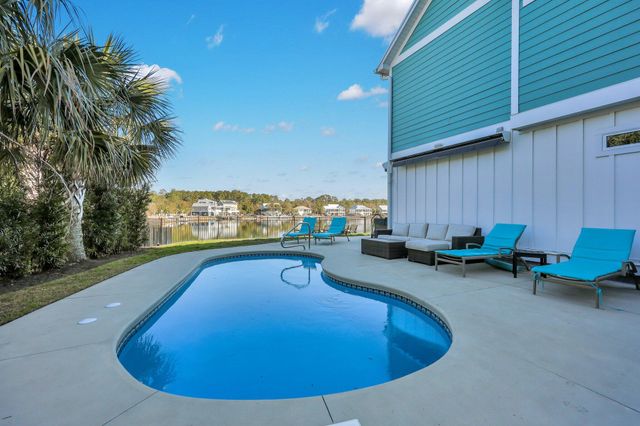 392 Eagle Pass Drive, Murrells Inlet, SC 29576
