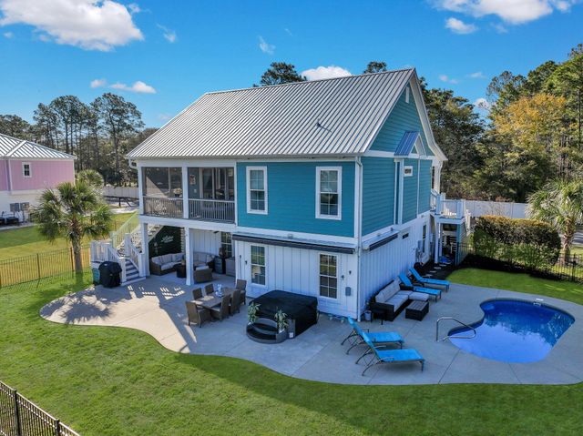 392 Eagle Pass Drive, Murrells Inlet, SC 29576