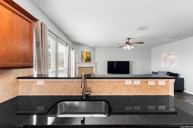 4962 Augusta Sq, San Antonio, TX 78247