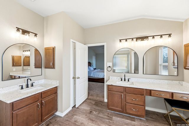 4962 Augusta Sq, San Antonio, TX 78247