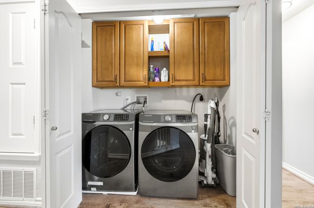 4962 Augusta Sq, San Antonio, TX 78247