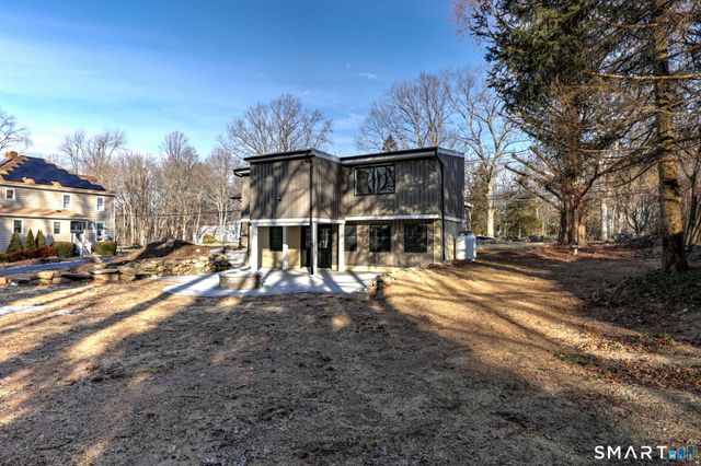 884 Grassy Hill Road, Orange, CT 06477