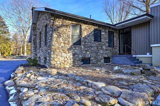 884 Grassy Hill Road, Orange, CT 06477