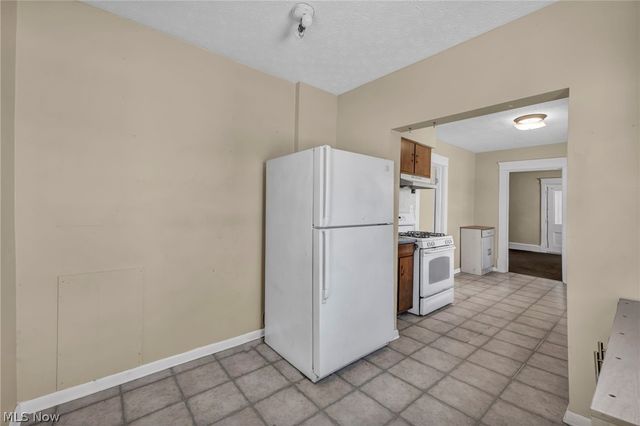 2279 SW 13th Street SW, Akron, OH 44314