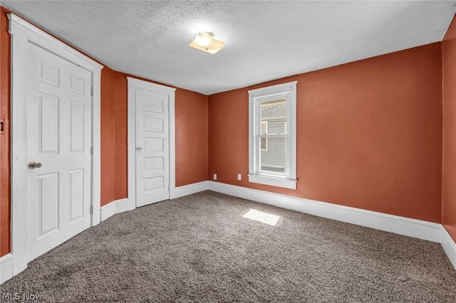 2279 SW 13th Street SW, Akron, OH 44314