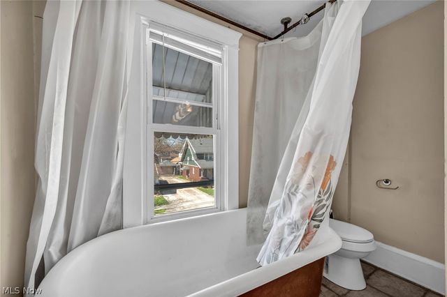 2279 SW 13th Street SW, Akron, OH 44314