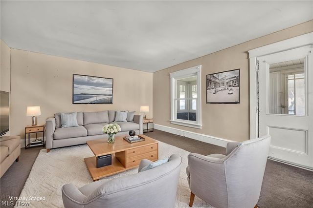 2279 SW 13th Street SW, Akron, OH 44314