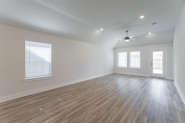 10626 Whitejacket Drive, Conroe, TX 77385
