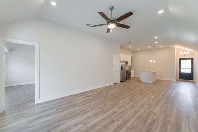 10626 Whitejacket Drive, Conroe, TX 77385