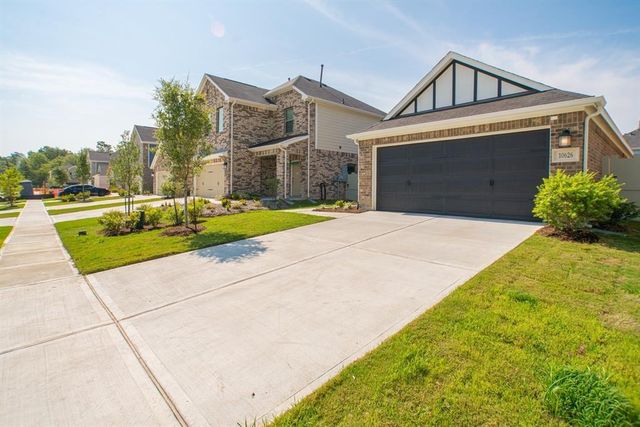 10626 Whitejacket Drive, Conroe, TX 77385