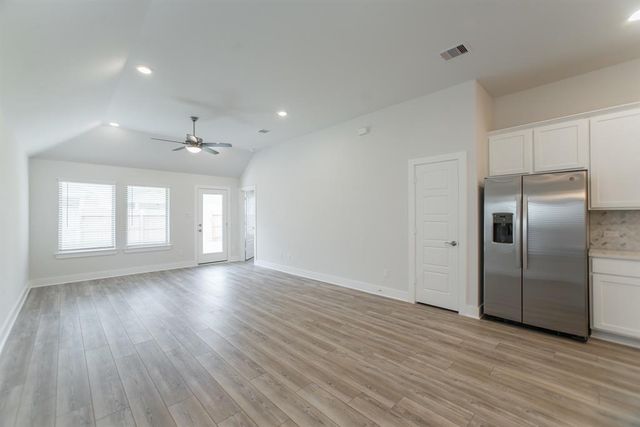 10626 Whitejacket Drive, Conroe, TX 77385