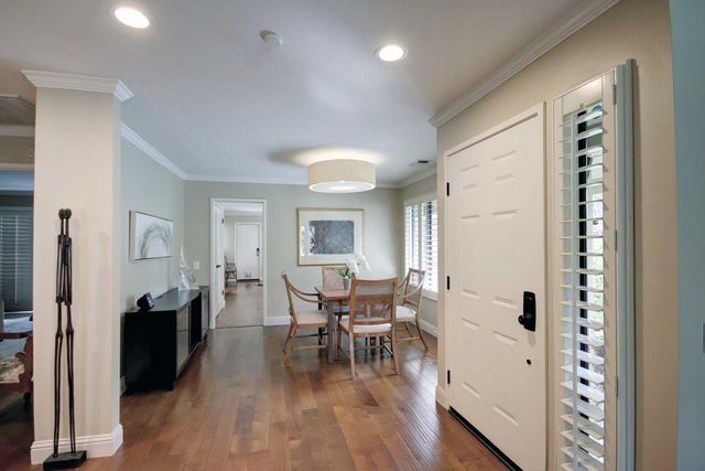 11430 Coloma Rd, Gold River, CA 95670