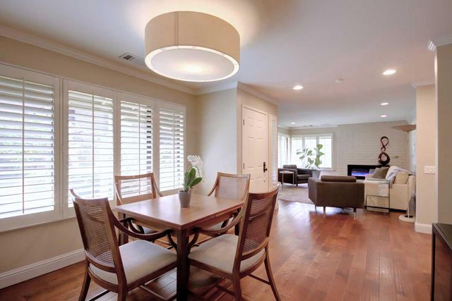 11430 Coloma Rd, Gold River, CA 95670