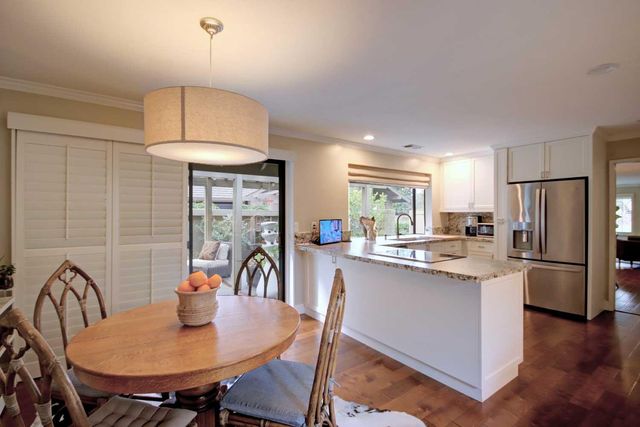 11430 Coloma Rd, Gold River, CA 95670