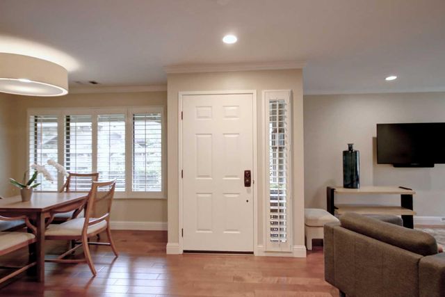 11430 Coloma Rd, Gold River, CA 95670