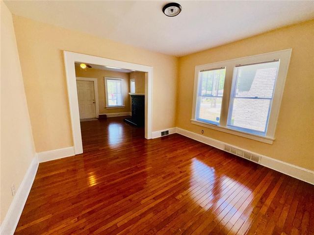 880 Cascade Avenue SW, Atlanta, GA 30311