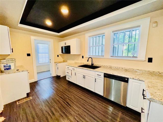 880 Cascade Avenue SW, Atlanta, GA 30311