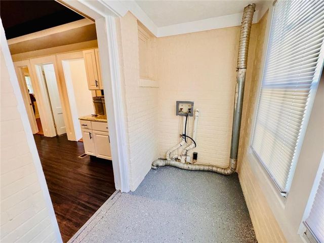880 Cascade Avenue SW, Atlanta, GA 30311