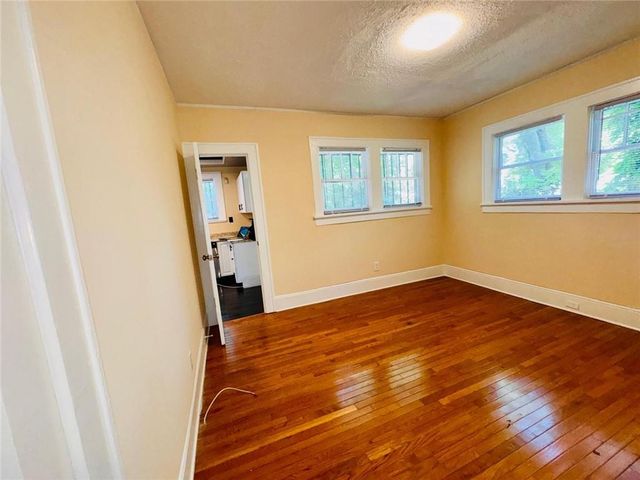 880 Cascade Avenue SW, Atlanta, GA 30311