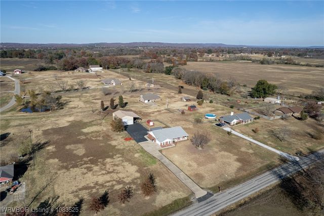 474377 1130 Road, Muldrow, OK 74948