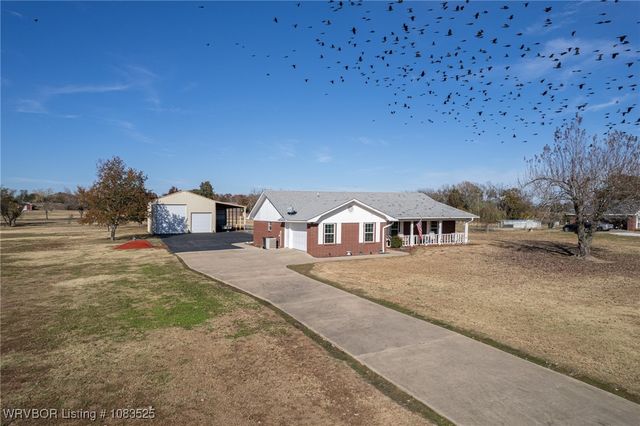 474377 1130 Road, Muldrow, OK 74948