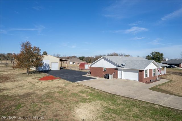 474377 1130 Road, Muldrow, OK 74948
