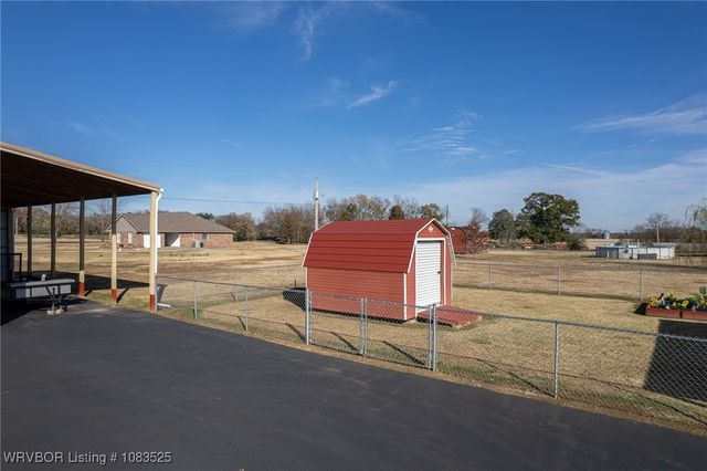 474377 1130 Road, Muldrow, OK 74948
