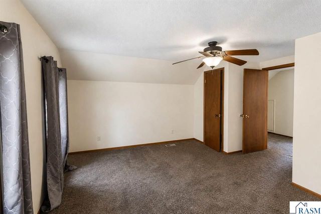 521 Park Lane, Mankato, MN 56001