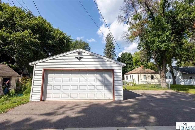 521 Park Lane, Mankato, MN 56001