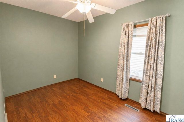 521 Park Lane, Mankato, MN 56001