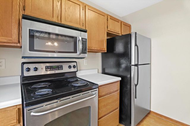 6829 Raymond Road, Madison, WI 53719