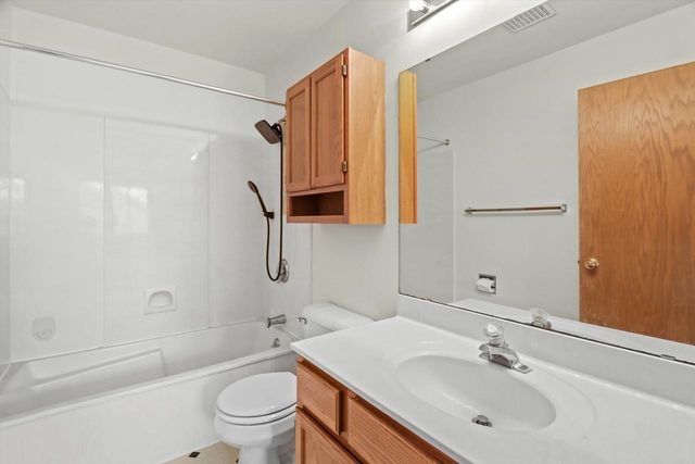 6829 Raymond Road, Madison, WI 53719