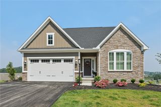 332 Red Bud Ln, South Strabane, PA 15301