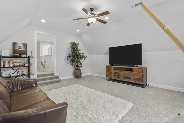 193 Karen Dr, Mount Juliet, TN 37122