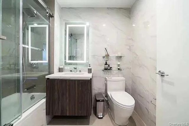 33-66 Farrington 14A, Flushing, NY 11354