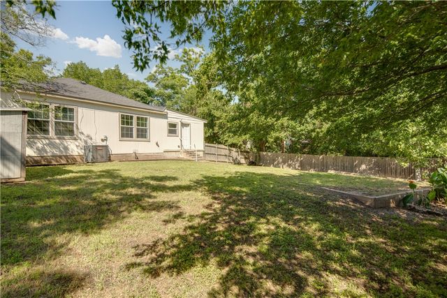 1204 East 28th Street, Bryan, TX 77803