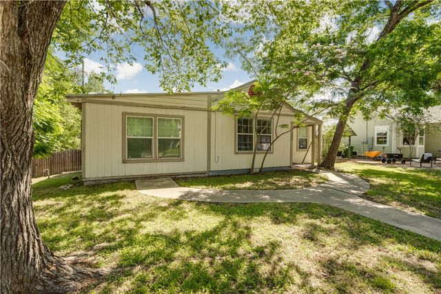 1204 East 28th Street, Bryan, TX 77803