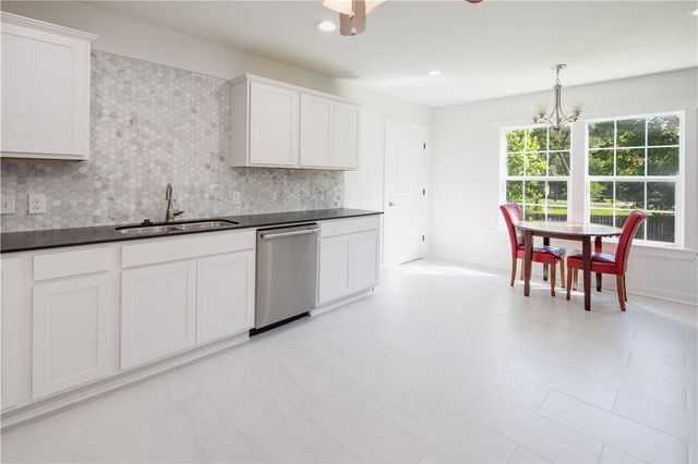 1204 East 28th Street, Bryan, TX 77803