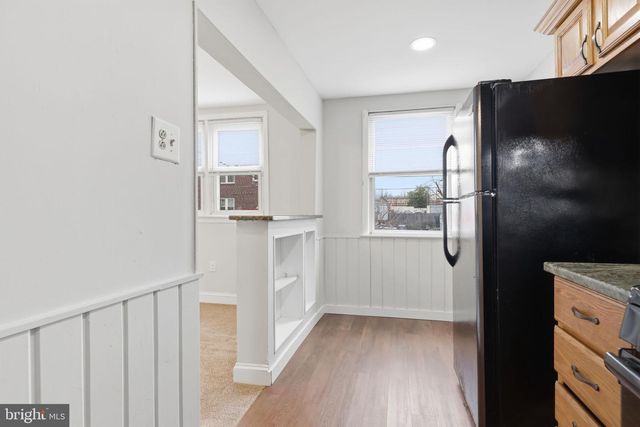 18 GLENHAVEN RD, Glenolden, PA 19036