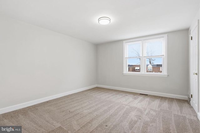 18 GLENHAVEN RD, Glenolden, PA 19036