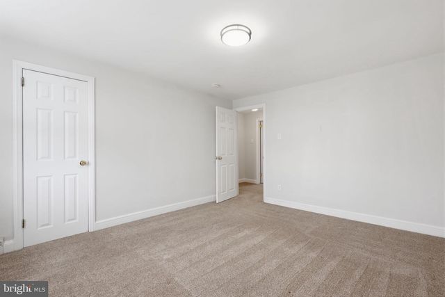 18 GLENHAVEN RD, Glenolden, PA 19036