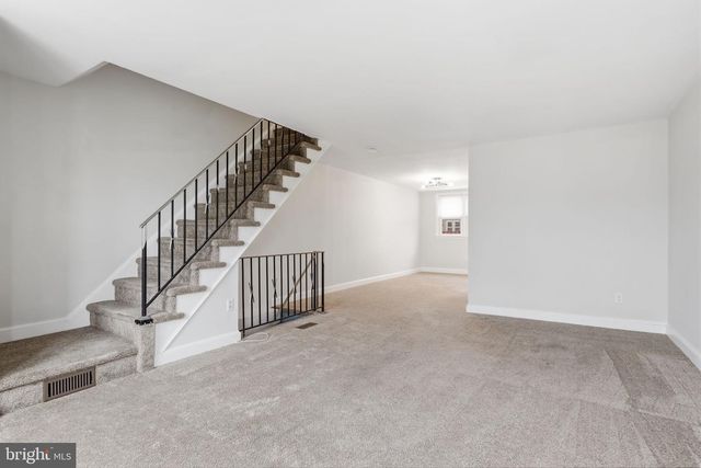 18 GLENHAVEN RD, Glenolden, PA 19036