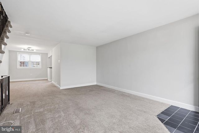 18 GLENHAVEN RD, Glenolden, PA 19036