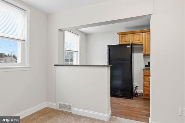 18 GLENHAVEN RD, Glenolden, PA 19036