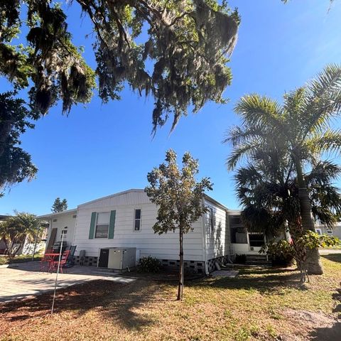 13004 BOCA CIEGA AVENUE, Madeira Beach, FL 33708