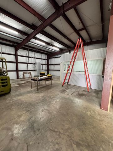 6907 Fm 2403 Rd A, Alvin, TX 77511