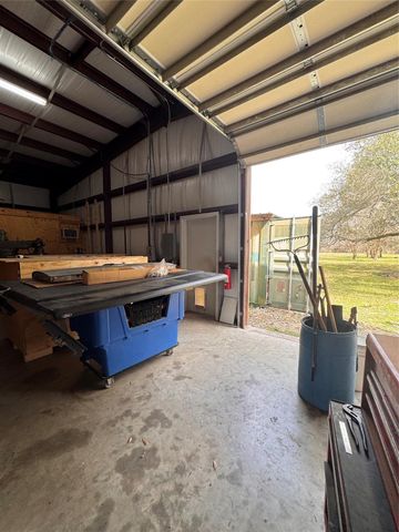 6907 Fm 2403 Rd A, Alvin, TX 77511