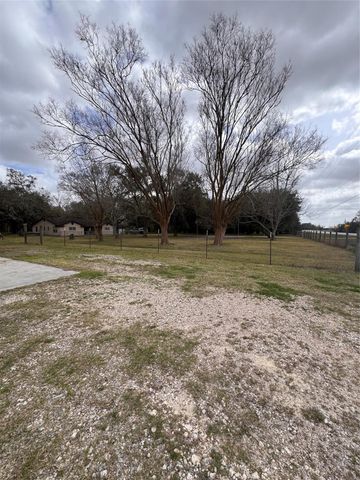 6907 Fm 2403 Rd A, Alvin, TX 77511