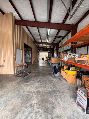 6907 Fm 2403 Rd A, Alvin, TX 77511